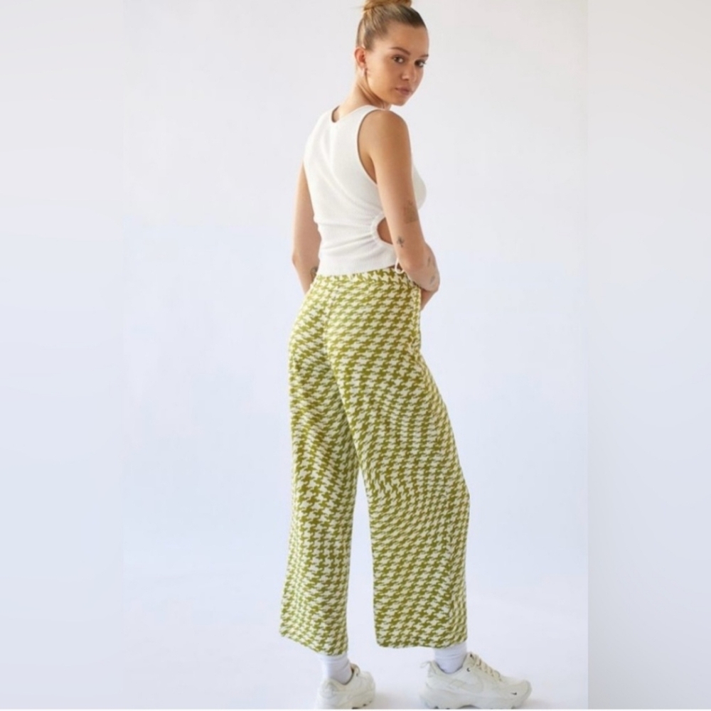 NWOT Urban Outfitters Olive Houndstooth Pants - Picture 3 of 6